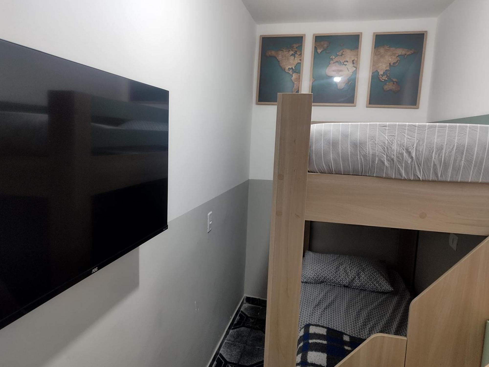 Vitoria Hostel Guarulhos Exteriör bild